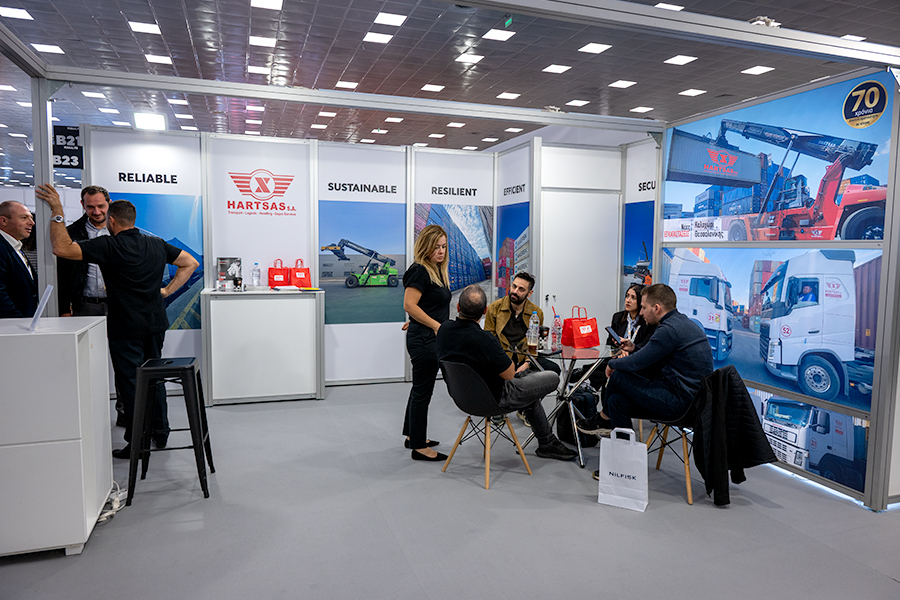 gallery-apologistiko-Day3-LogisticsTruck2026-FEL_1343_900x600